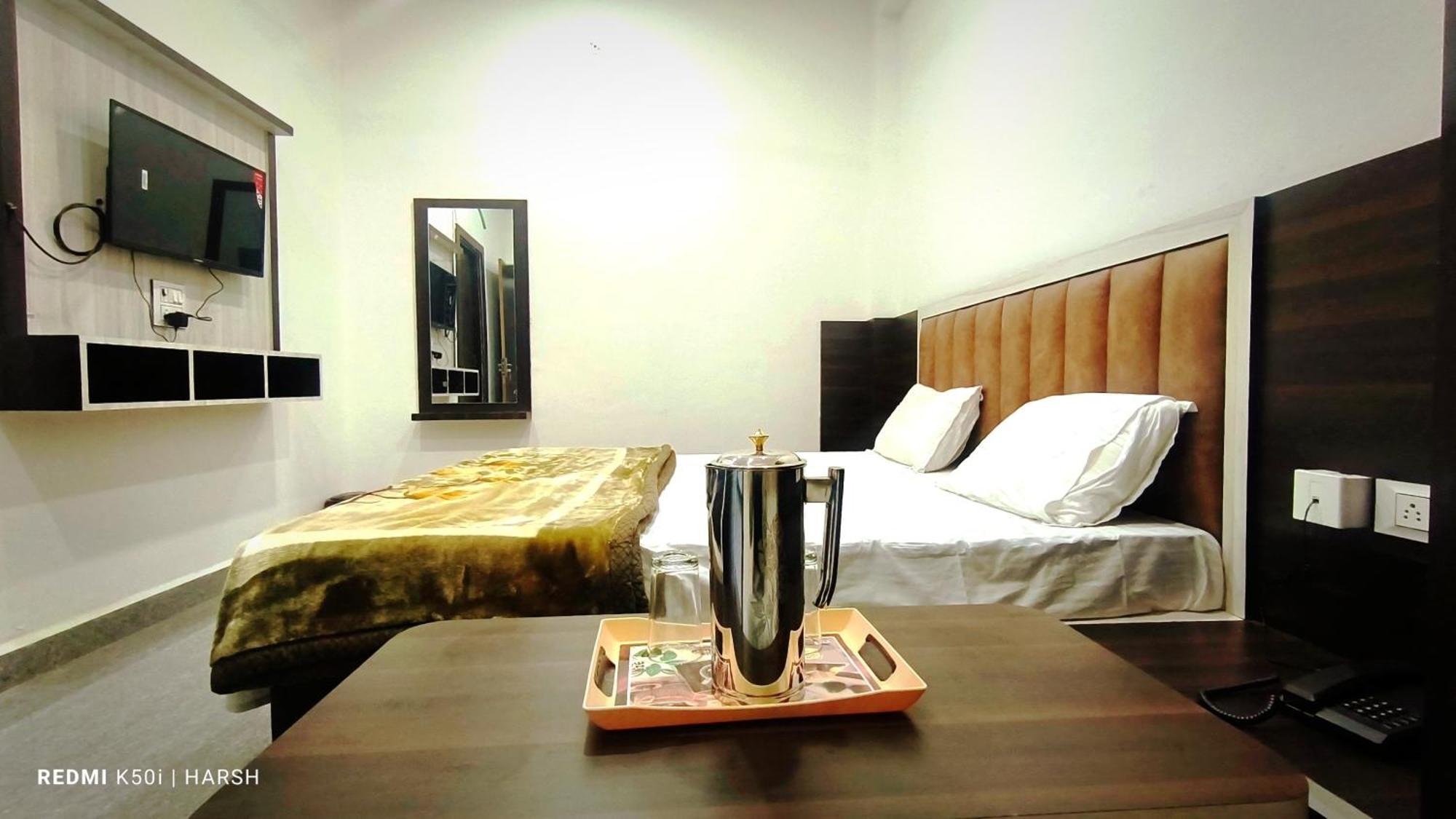 Hotel Mahaveer Chanderi エクステリア 写真